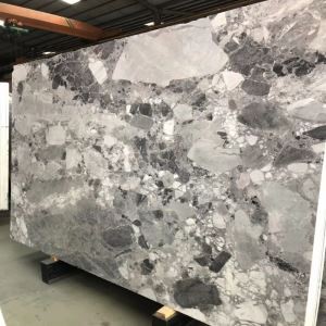 Jääharmaa marmorilaatta